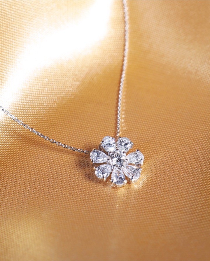 1.58 Carat Fancy-Cut Diamond Flower Pendant in 18K White Gold - Image 6