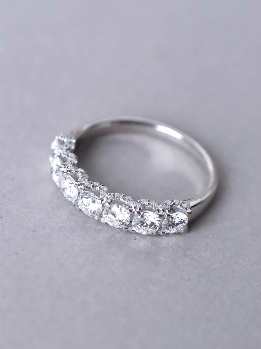 1.18 Carat Round Diamond Double-Row Ring in 18K White Gold - Image 8