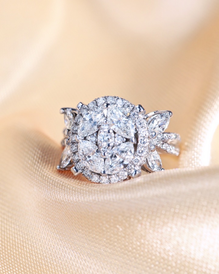 2.25 Carat Marquise and Round Diamond Illusion Ring in 18K White Gold - Image 9