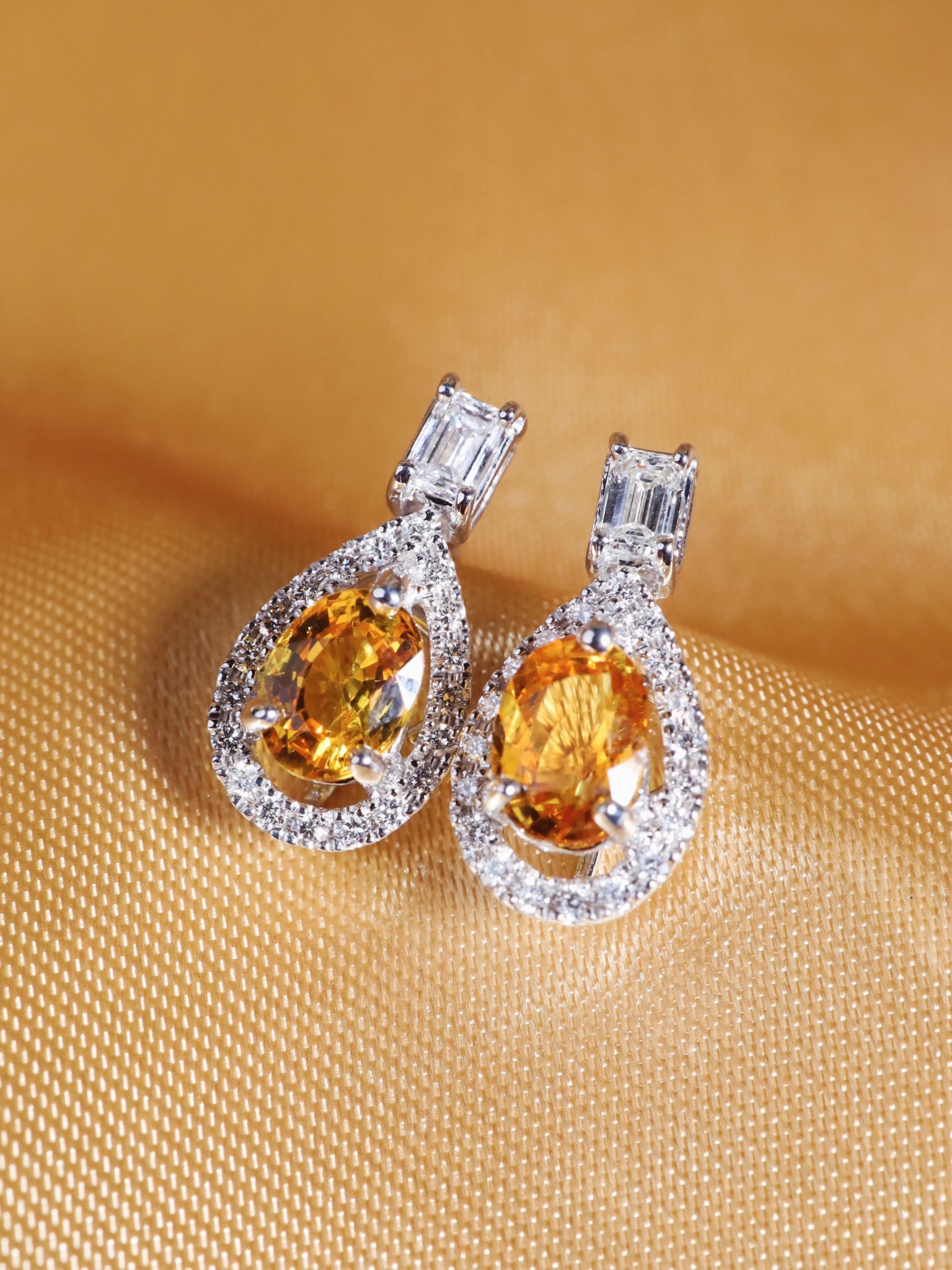 2.23 Carat Thai Yellow Sapphire and Diamond Drop Earrings in 18K White Gold - Image 8