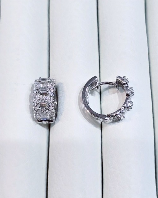 0.98 Carat Baguette and Round Diamond Hoop Earrings in 18K White Gold - Image 11