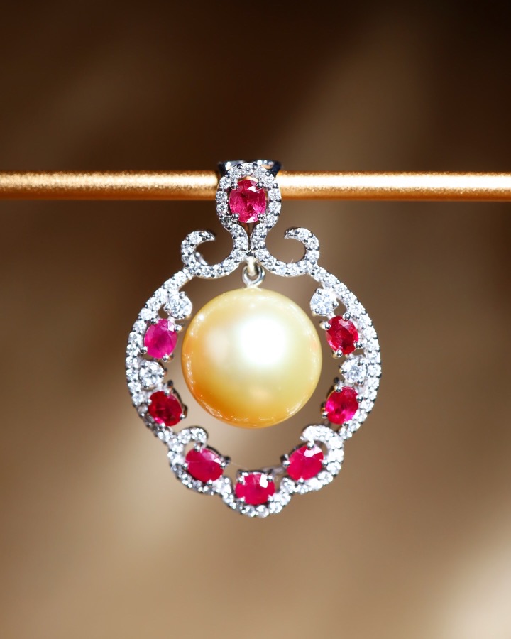 14.5 mm Golden South Sea Pearl, Burmese Ruby and Diamond Pendant in 18K White Gold - Image 7