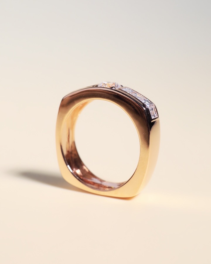 GIA-Certified 0.40 Carat Round Diamond Unisex Ring in 18K Rose Gold - Image 9