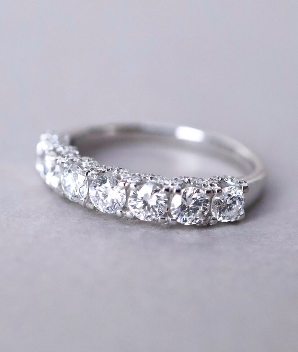 1.18 Carat Round Diamond Double-Row Ring in 18K White Gold