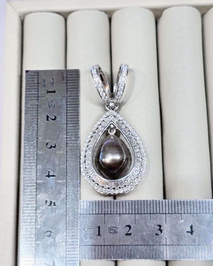14 mm Black Tahitian South Sea Pearl and Diamond Pendant Necklace - Image 6