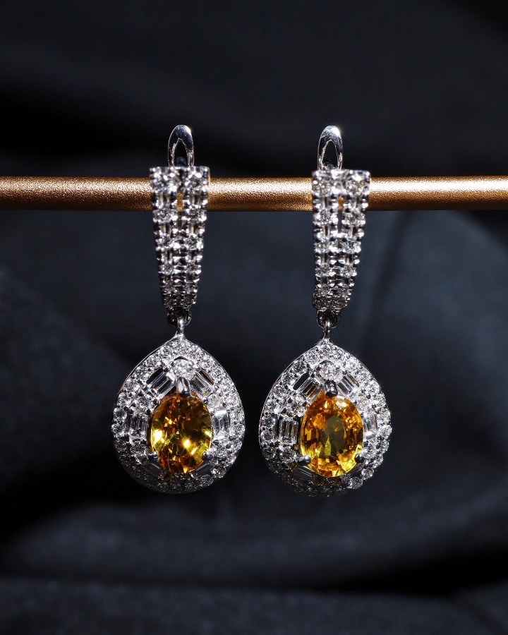 2.84 Carat Thai Yellow Sapphire and Diamond Drop Earrings in 18K White Gold - Image 5