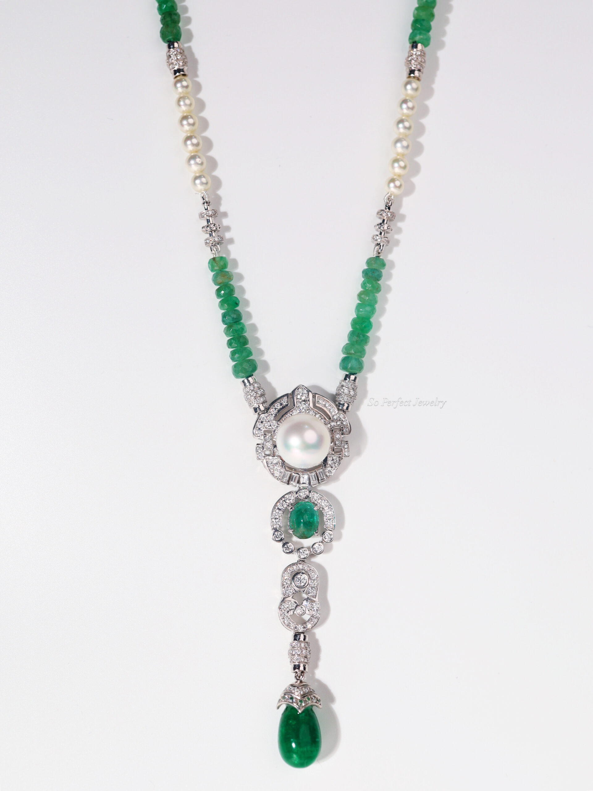 11.58 Carat Zambian Emerald, South Sea Pearl and Diamond Art Deco Necklace - Image 2