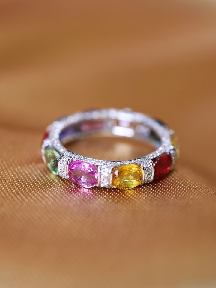 5.28 Carat Rainbow Ceylon Sapphire and Diamond Eternity Ring in 18K White Gold - Image 7