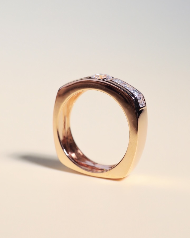 GIA-Certified 0.40 Carat Round Diamond Unisex Ring in 18K Rose Gold - Image 4