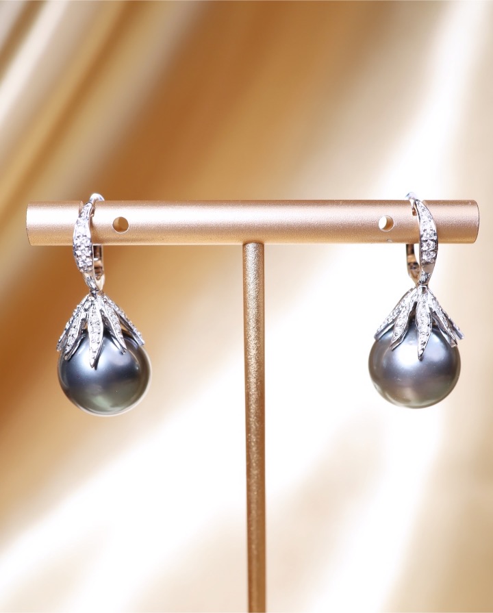 13 mm Tahitian Pearl and Diamond Drop Earrings in 18K White Gold - Image 8