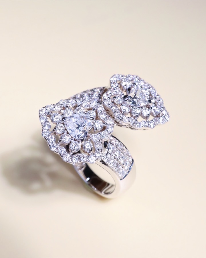 GIA-Certified Heart-Shaped Diamond Twisted Ring in 18K White Gold - Image 4