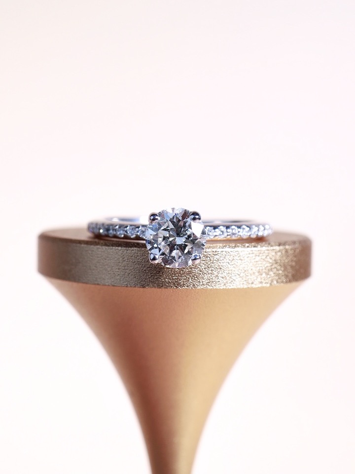 GIA-Certified 0.50 Carat Round Diamond Solitaire Ring in 18K White Gold - Image 4