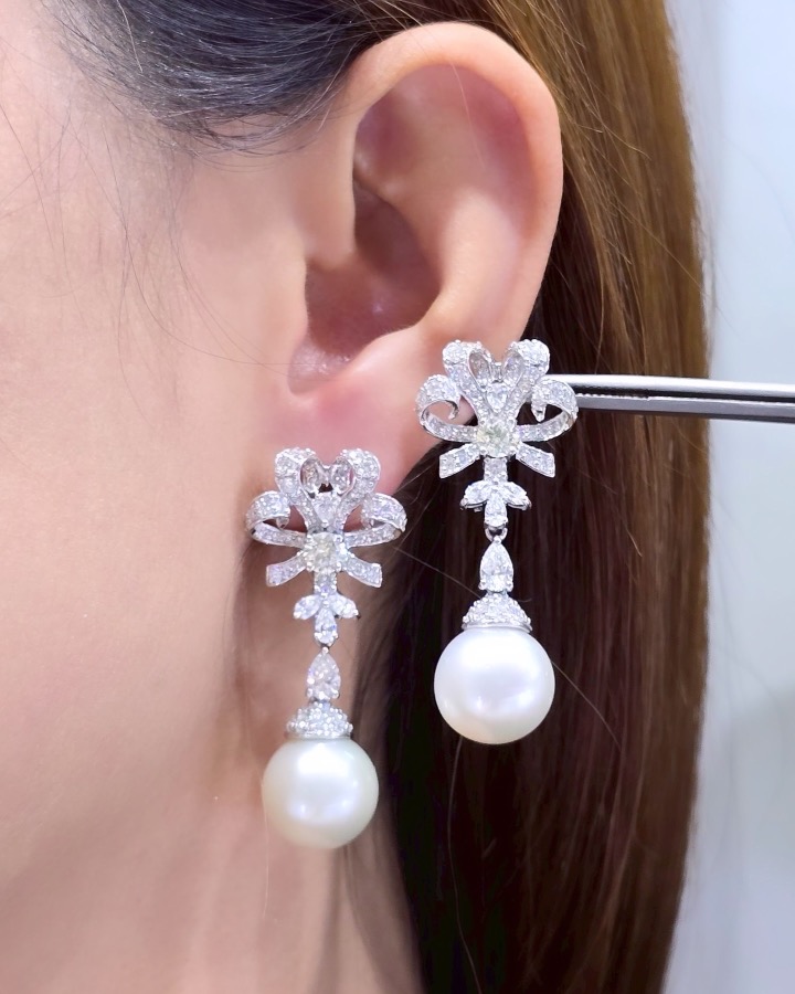 South Sea Pearl and Diamond Ribbon Chandelier Earrings in 18K White Gold - Image 2