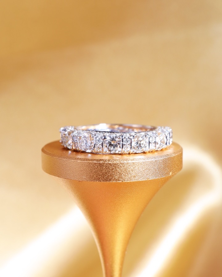 1.95 Carat Round Diamond Half-Eternity Ring in 18K White Gold - Image 7