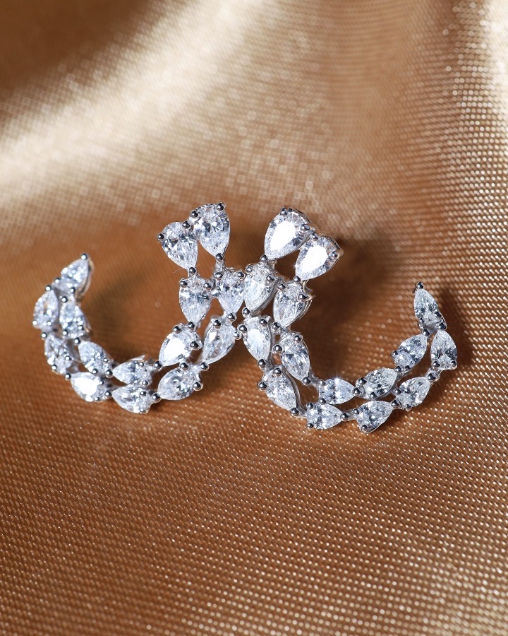 2.66 Carat Fancy-Cut Diamond Statement Earrings in 18K White Gold - Image 6