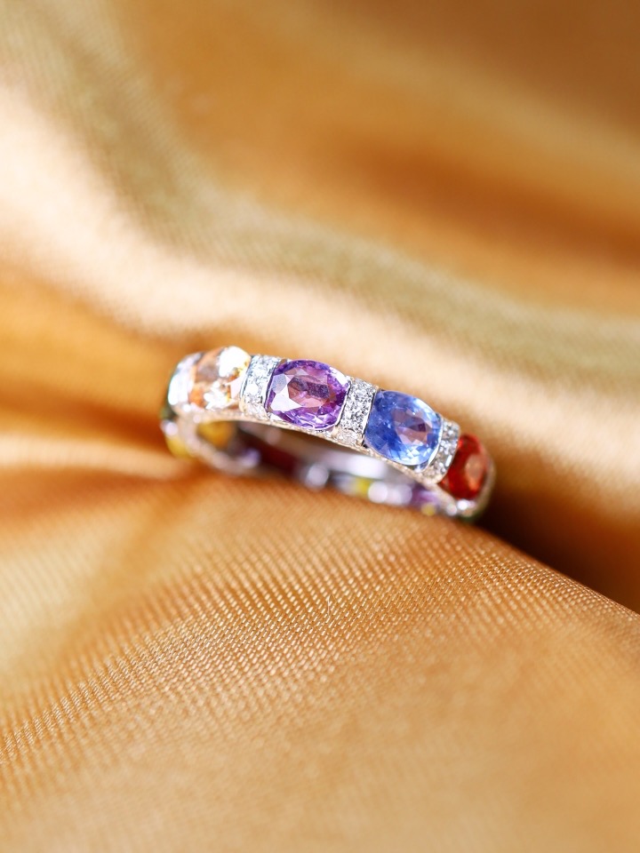 5.28 Carat Rainbow Ceylon Sapphire and Diamond Eternity Ring in 18K White Gold - Image 4