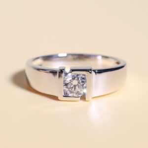 GIA-Certified 0.40 Carat Round Diamond Unisex Ring in 18K White Gold