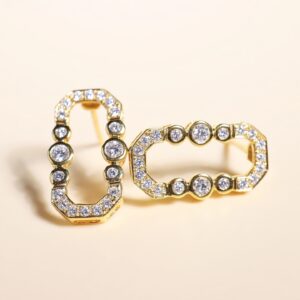 1.04 Carat Diamond Open-Link Stud Earrings in 18K Yellow Gold