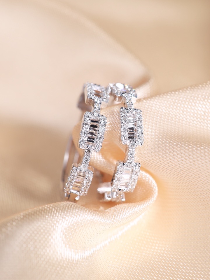 1.06 Carat Baguette and Round Diamond Geometric Hoop Earrings - Image 12