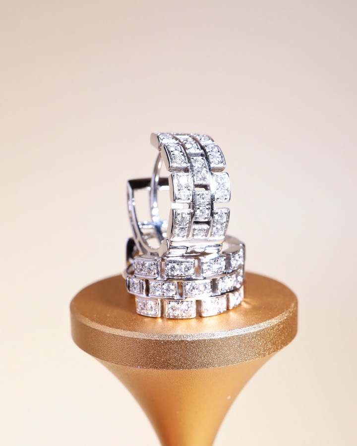 0.84 Carat Diamond Geometric Hoop Earrings in 18K White Gold - Image 3