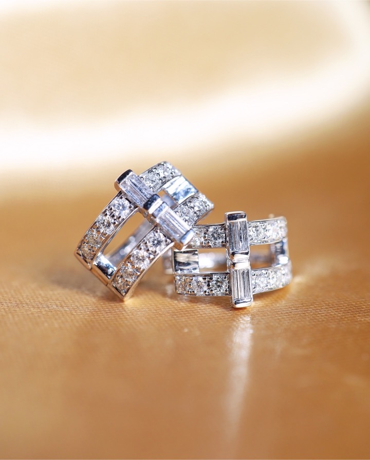1.08 Carat Diamond Geometric Hoop Earrings in 18K White Gold - Image 4