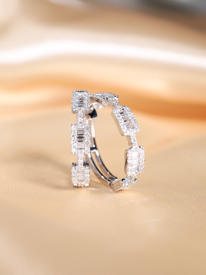 1.06 Carat Baguette and Round Diamond Geometric Hoop Earrings - Image 17