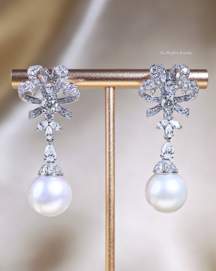 South Sea Pearl and Diamond Ribbon Chandelier Earrings in 18K White Gold - Image 9