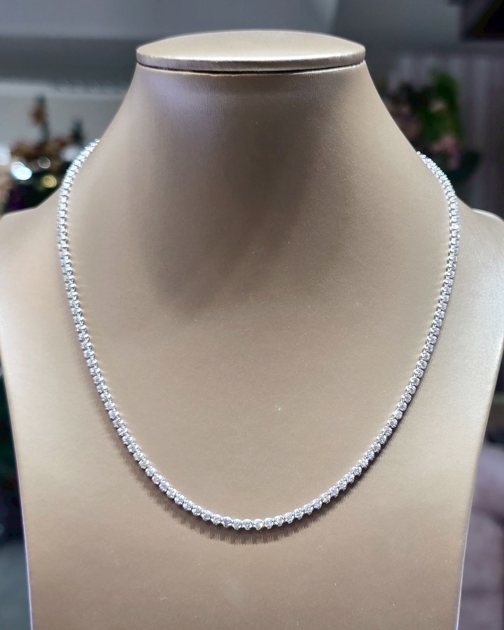 6.10 Carat Diamond Tennis Eternity Necklace in 18K White Gold - Image 8