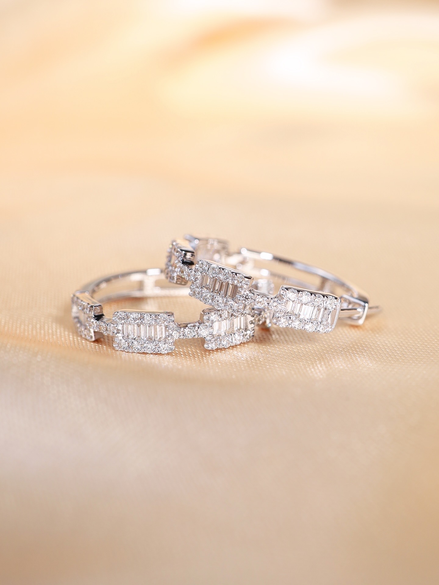 1.06 Carat Baguette and Round Diamond Geometric Hoop Earrings