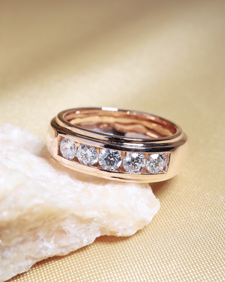 1.04 Carat Five-Stone Round Diamond Ring in 18K Rose Gold - Image 6