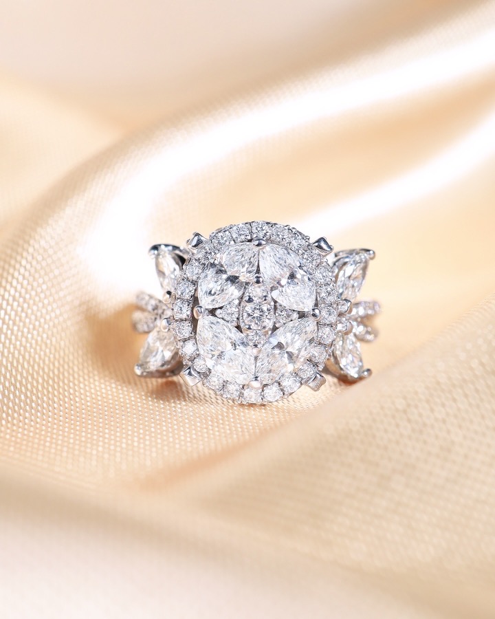 2.25 Carat Marquise and Round Diamond Illusion Ring in 18K White Gold - Image 11