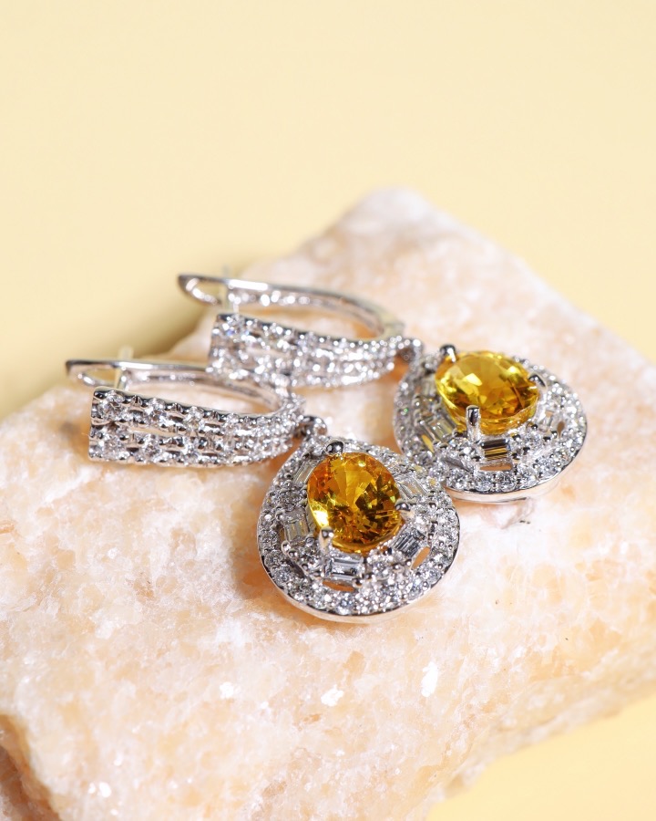 2.84 Carat Thai Yellow Sapphire and Diamond Drop Earrings in 18K White Gold - Image 6