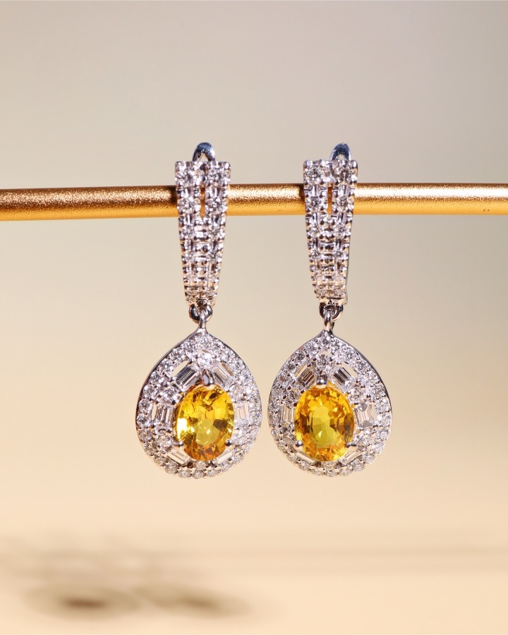 2.84 Carat Thai Yellow Sapphire and Diamond Drop Earrings in 18K White Gold - Image 8