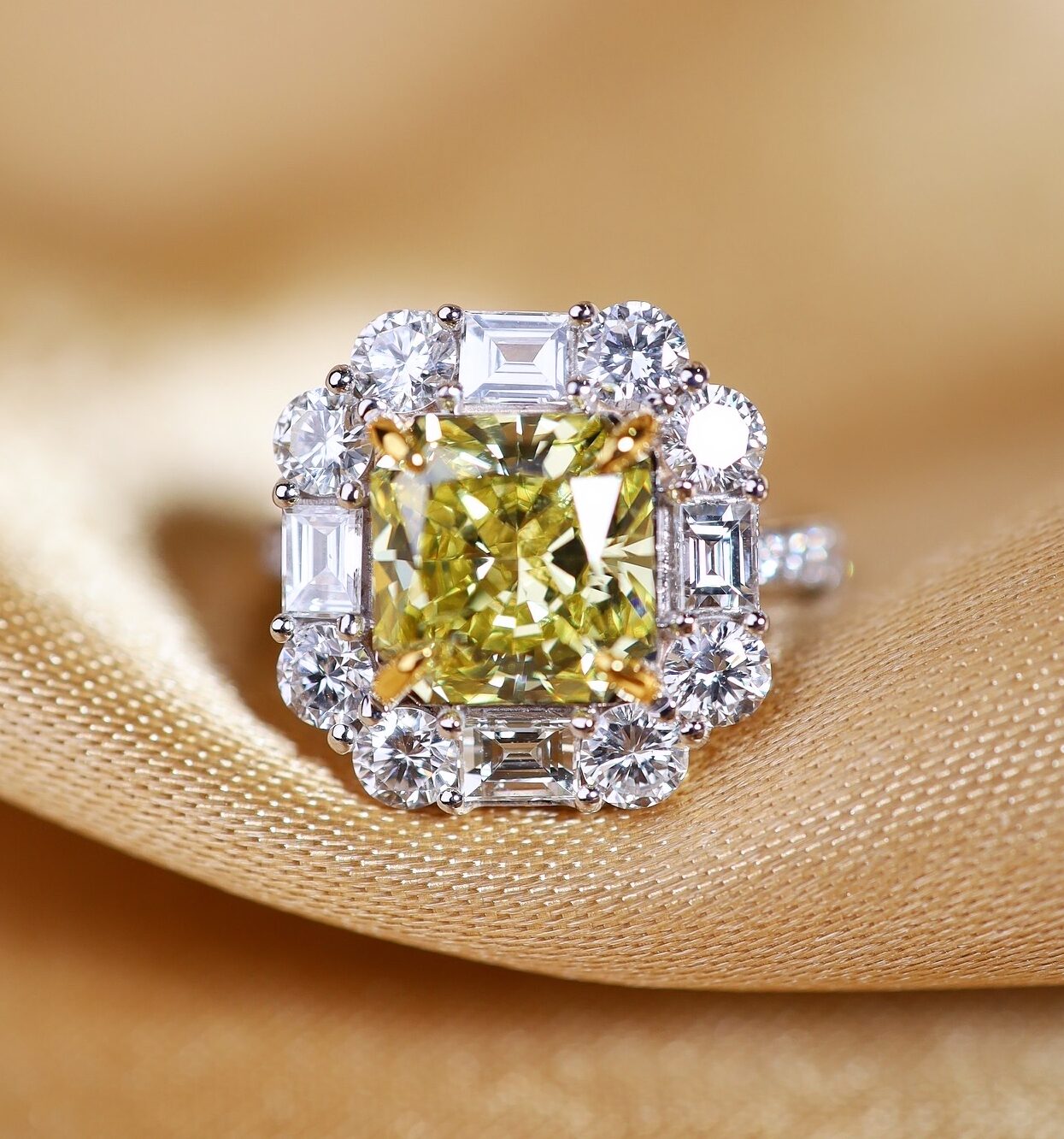 2.93 Carat Fancy Light Yellow Diamond Ring in 18K White Gold