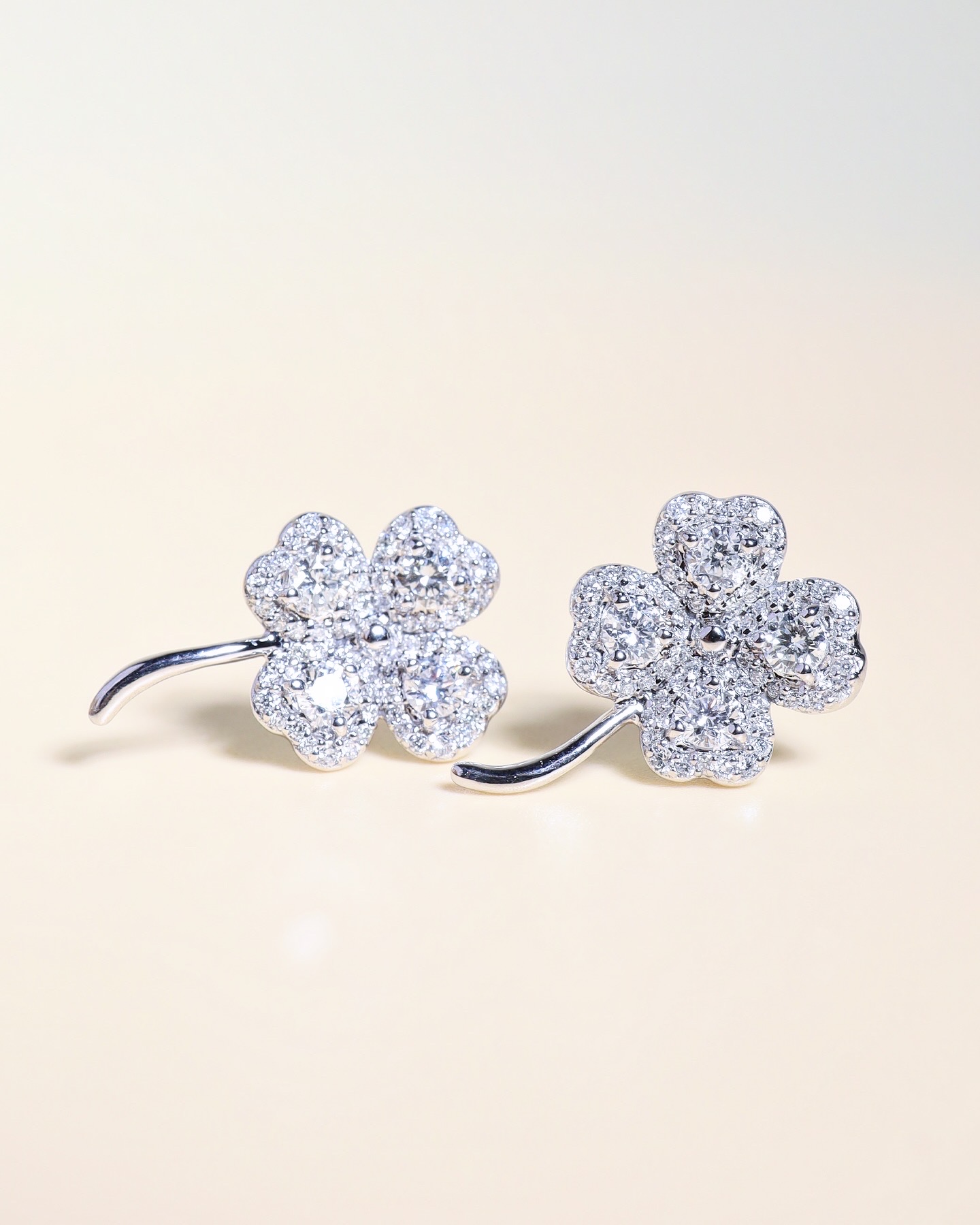 1.08 Carat Diamond Four-Leaf Clover Earrings in 18K White Gold