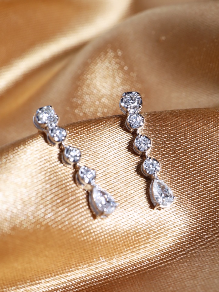 1.10 Carat Pear and Round Diamond Drop Earrings in 18K White Gold - Image 7