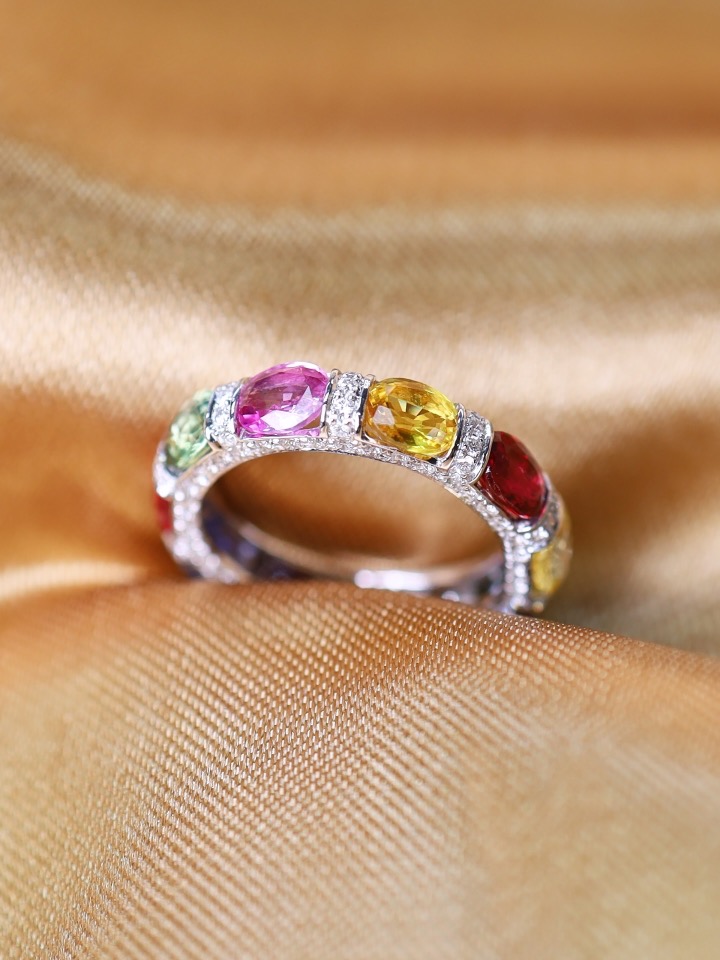 5.28 Carat Rainbow Ceylon Sapphire and Diamond Eternity Ring in 18K White Gold - Image 9