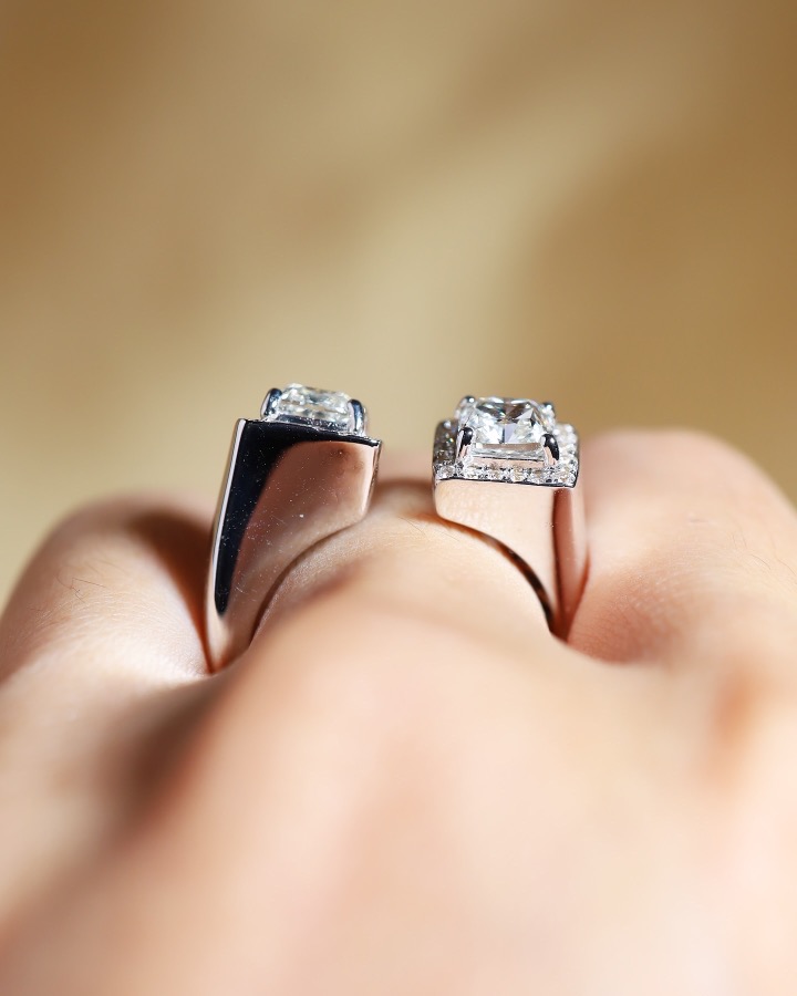 GIA-Certified 2.00 Carat Cushion Diamond Twisted Unisex Ring in 18K White Gold - Image 5