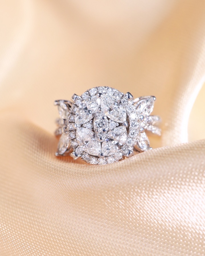 2.25 Carat Marquise and Round Diamond Illusion Ring in 18K White Gold - Image 6