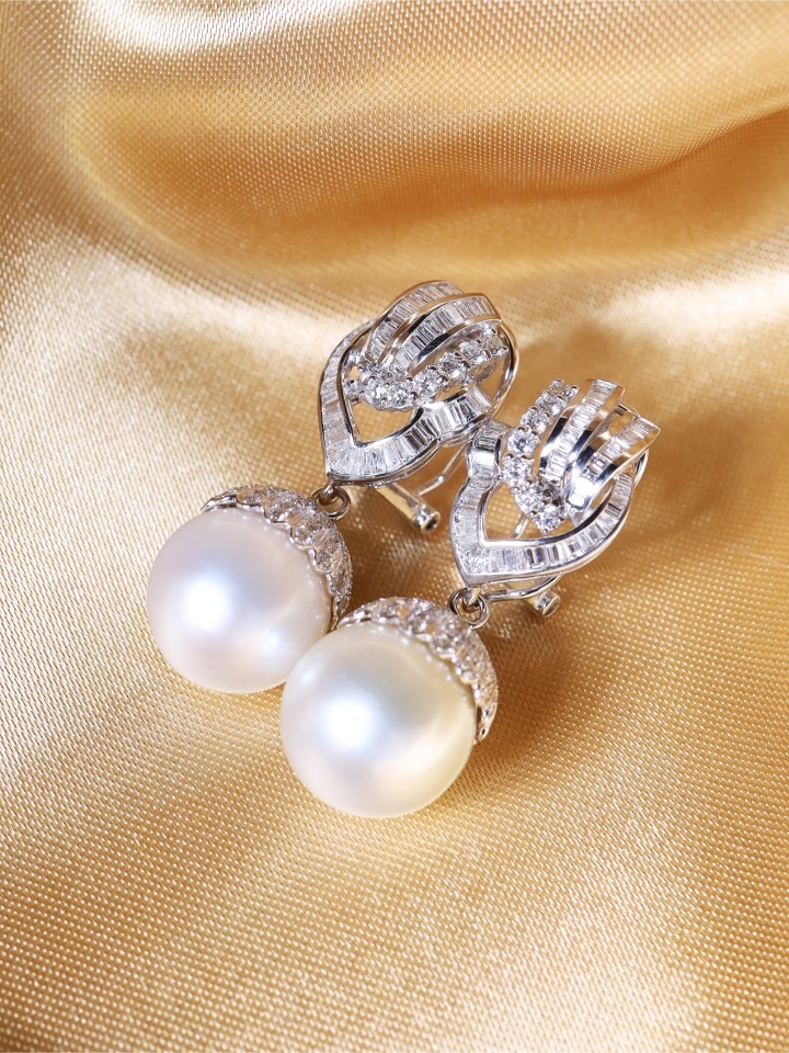 14 mm Australian South Sea Pearl and Diamond Drop Earrings in 18K White Gold - Image 8