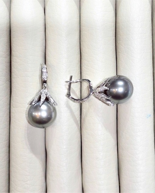 13 mm Tahitian Pearl and Diamond Drop Earrings in 18K White Gold - Image 11