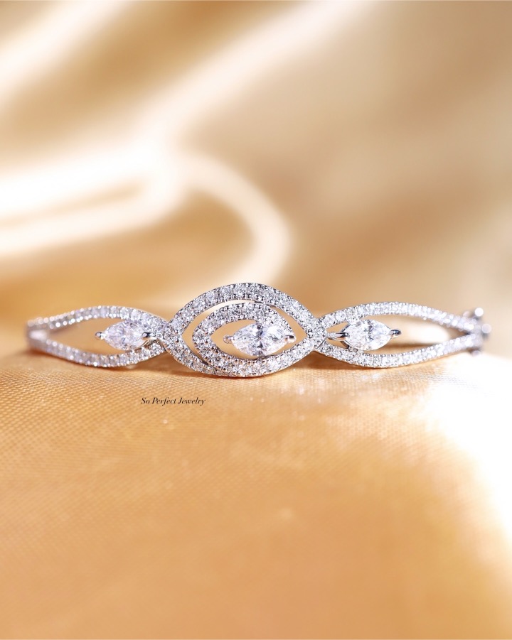 2.05 Carat Marquise and Round Diamond Bangle in 18K White Gold - Image 9
