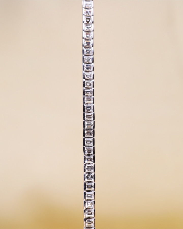 6.75 Carat Emerald-Cut Diamond Tennis Bracelet in 18K White Gold - Image 9