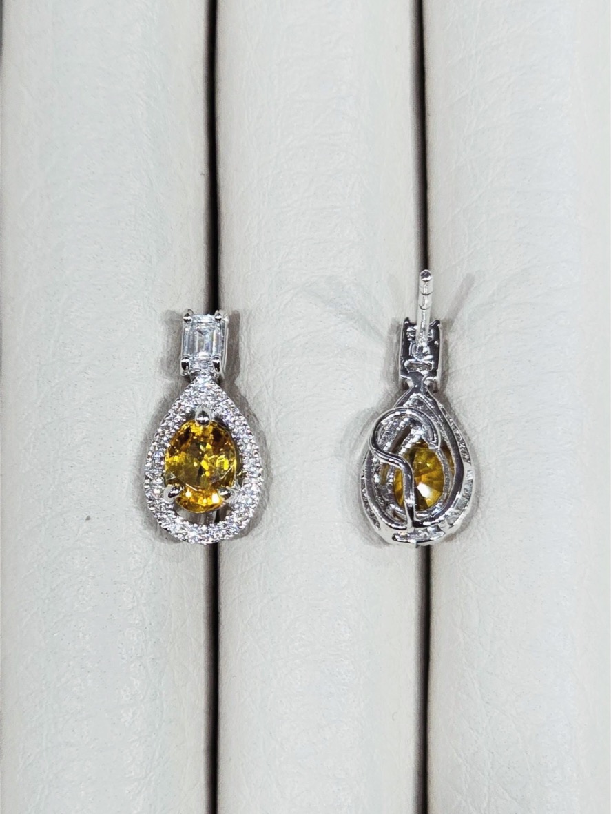 2.23 Carat Thai Yellow Sapphire and Diamond Drop Earrings in 18K White Gold - Image 10
