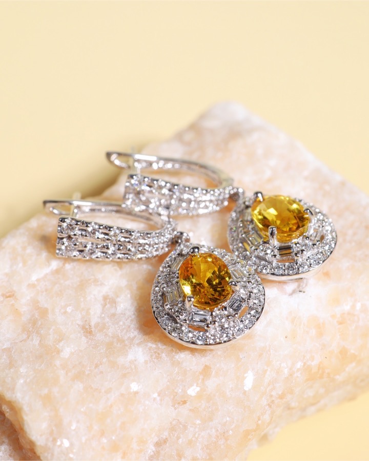 2.84 Carat Thai Yellow Sapphire and Diamond Drop Earrings in 18K White Gold - Image 9