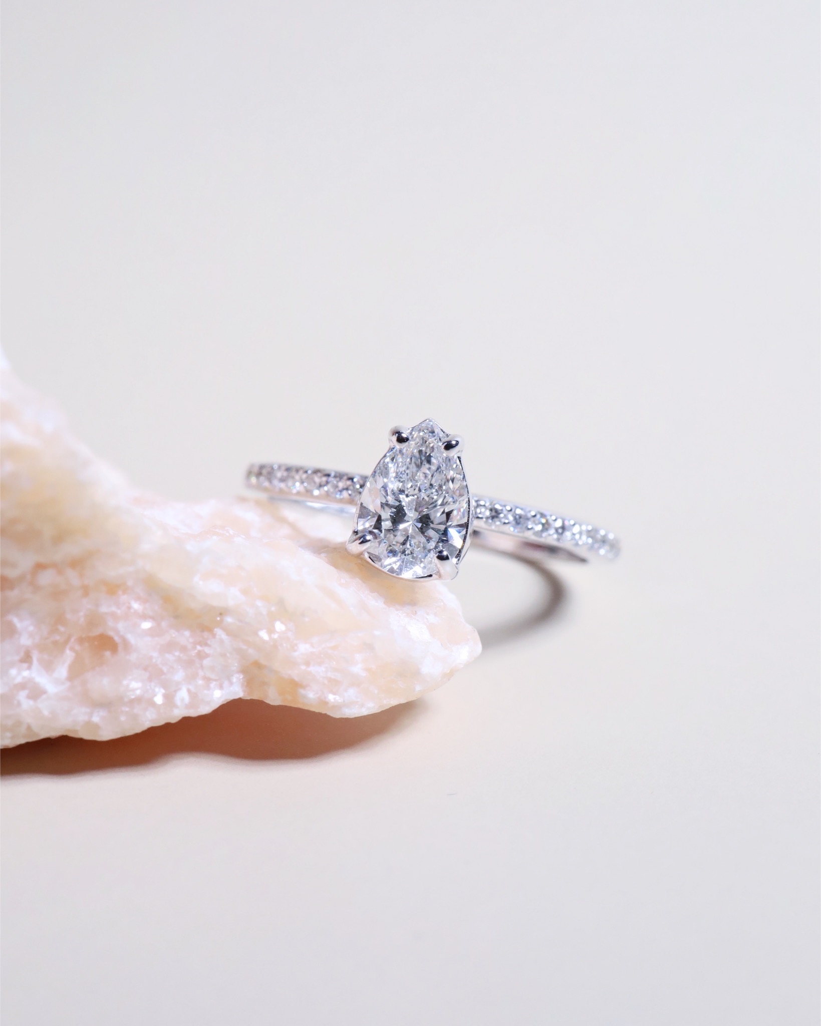 GIA-Certified 0.60 Carat Pear-Shaped Diamond Solitaire Ring in 18K White Gold - Image 7