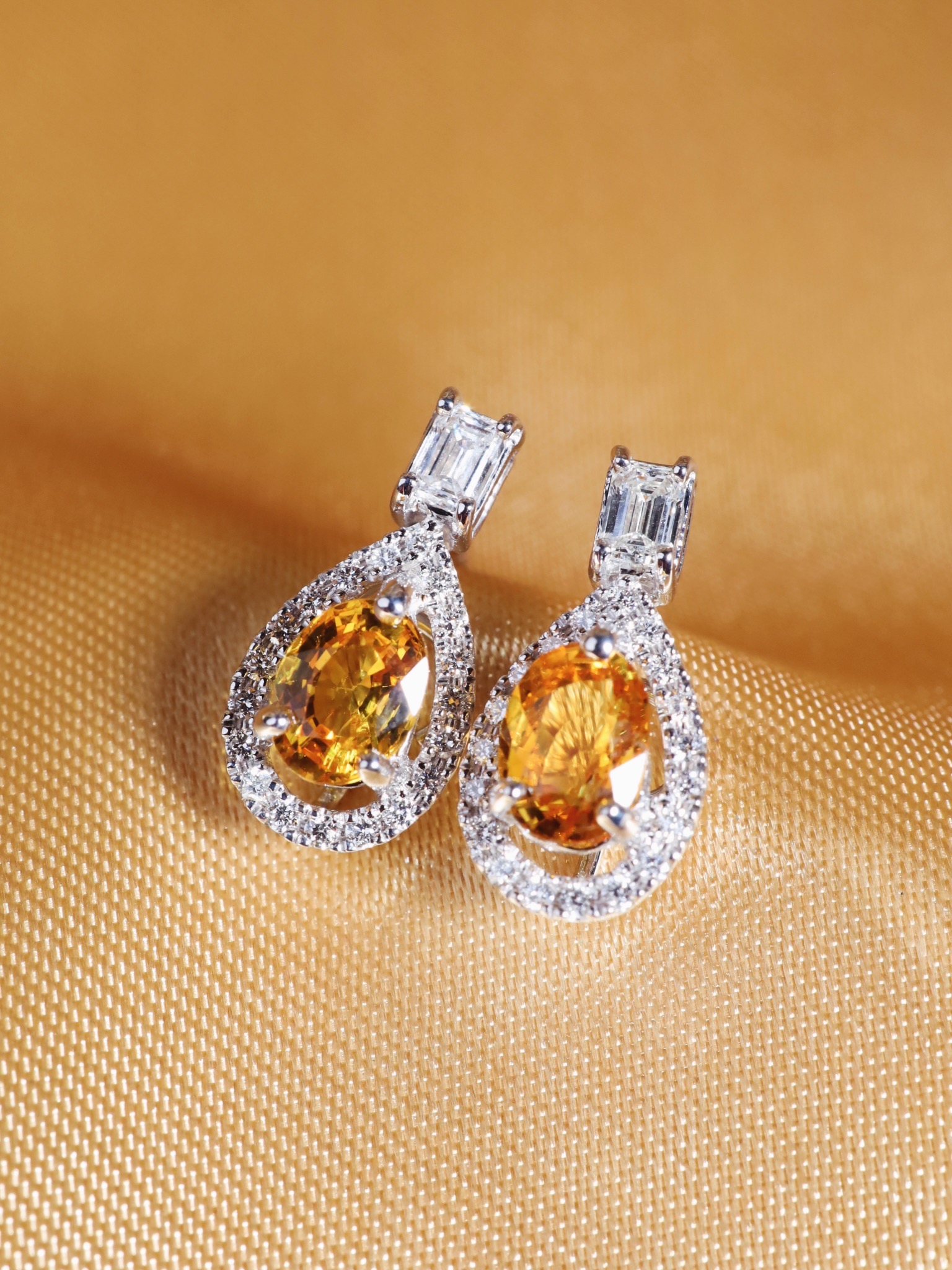 2.23 Carat Thai Yellow Sapphire and Diamond Drop Earrings in 18K White Gold - Image 4