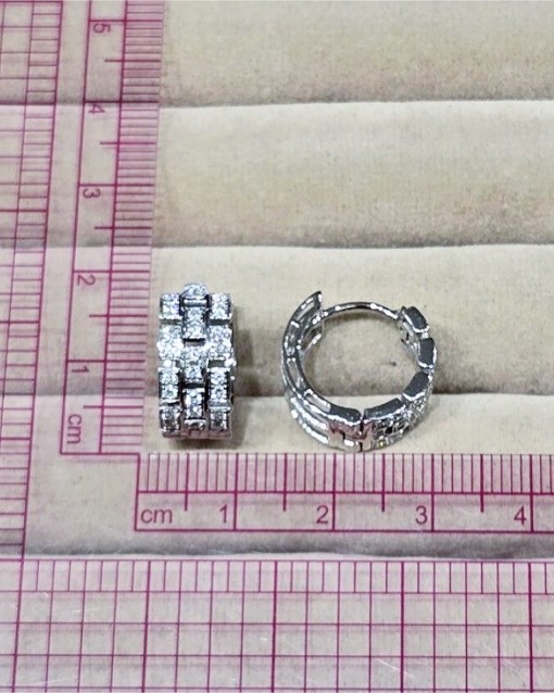 0.84 Carat Diamond Geometric Hoop Earrings in 18K White Gold - Image 10
