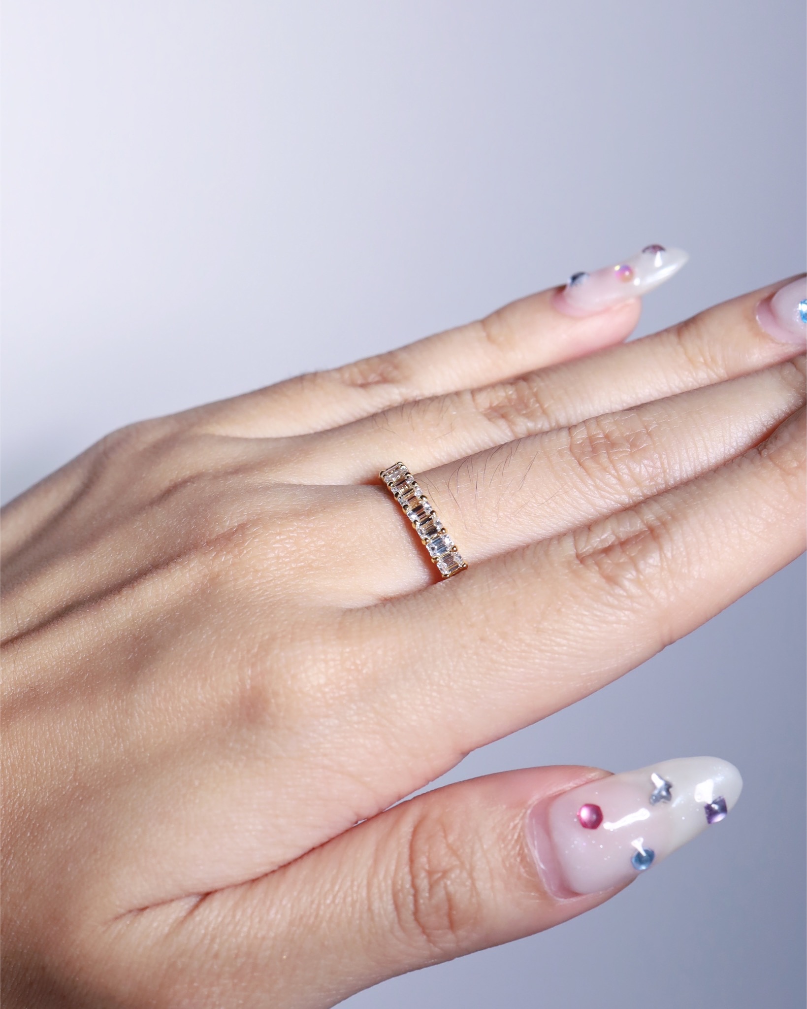 2.80 Carat Emerald-Cut Diamond Eternity Ring in 18K Yellow Gold - Image 8