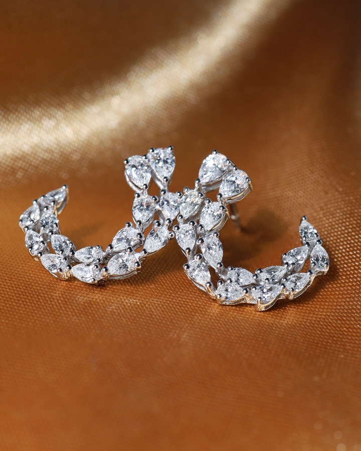 2.66 Carat Fancy-Cut Diamond Statement Earrings in 18K White Gold - Image 16